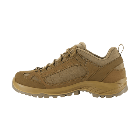 M-Tac Sneakers Tactical Demi-Season Pro Line i suede og Cordura med patenteret Vibram-sål, designet til træning og taktiske aktiviteter.