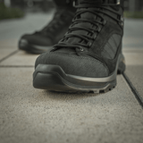 M-Tac Taktiske Demi-Season Støvler Pro Line med Vibram-sål, velegnet til taktiske opgaver, vandring og fysisk aktivitet.