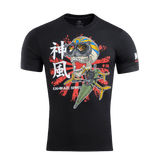 M-Tac T-Shirt Kamikaze Spirit med stiliseret kranie og FPV-goggles foran japansk solflag. Høj komfort og slidstyrke. 93% bomuld, 7% elastan.
