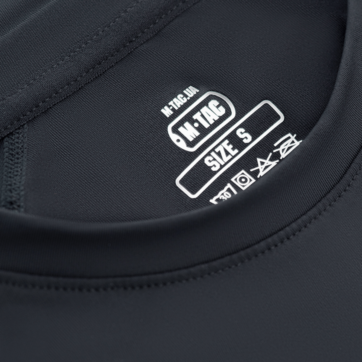 M-Tac Undertøj Active Level I termoundertøj i størrelse S, designet til maksimal komfort og åndbarhed under fysisk aktivitet.