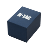 M-Tac Tactical Ur 2037 i original emballage, mørkeblå boks med logo. Perfekt til udendørs og taktisk brug, kombinerer holdbarhed og stil.