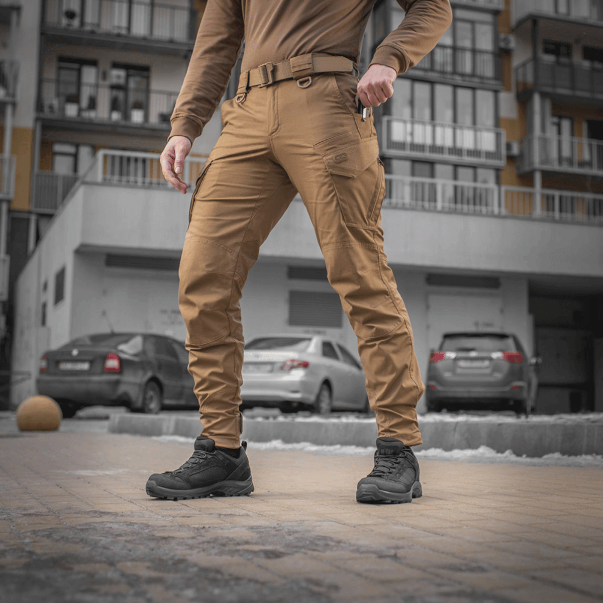 M-Tac Taktiske Bukser Aggressor Gen. II Flex i urban miljø
