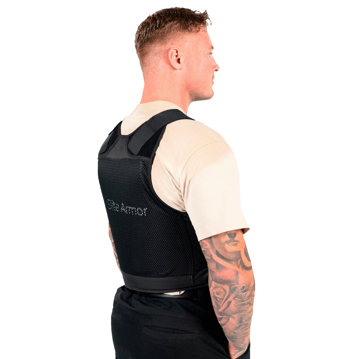 Elite Armor RX2 Stik & Skudsikker Vest – mand iført vest, drejet kropsholdning.