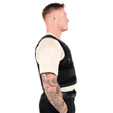Elite Armor RX2 Stik & Skudsikker Vest – sideprofil af mand med vest.